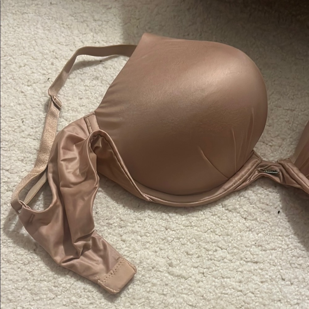 Victoria's Secret Tan plunge Bra Fabulous by VS beige skin color good support - Picture 2 of 4